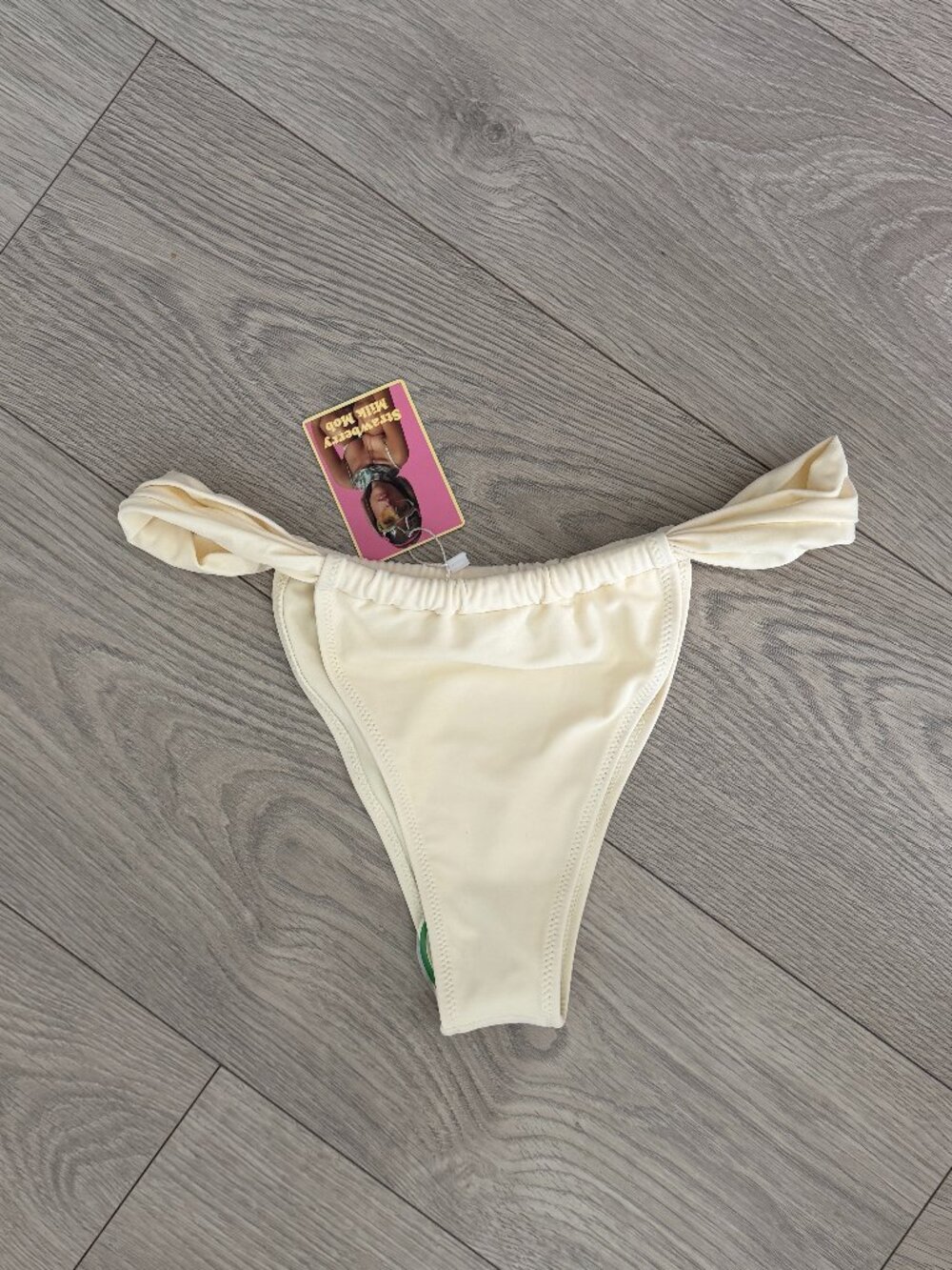 Strawberry Milk Mob Dolce far Niente bottom, Size M